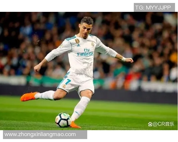 足球球星单刀球技术解析：如何在关键时刻突破防线把握进球机会